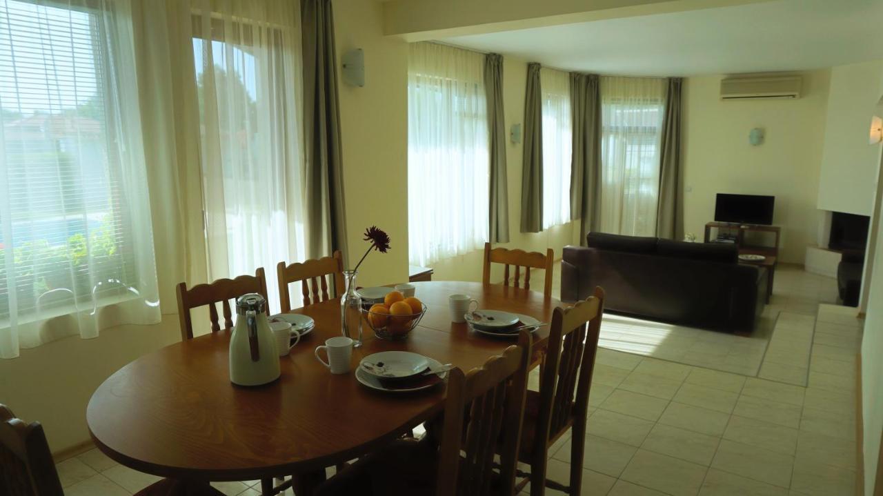 Вила Помело - Family Villa Pomelo Bulgarevo Luaran gambar