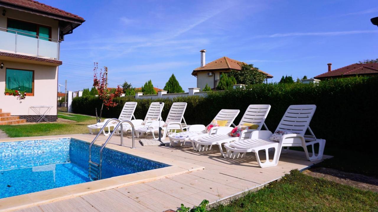 Вила Помело - Family Villa Pomelo Bulgarevo Luaran gambar